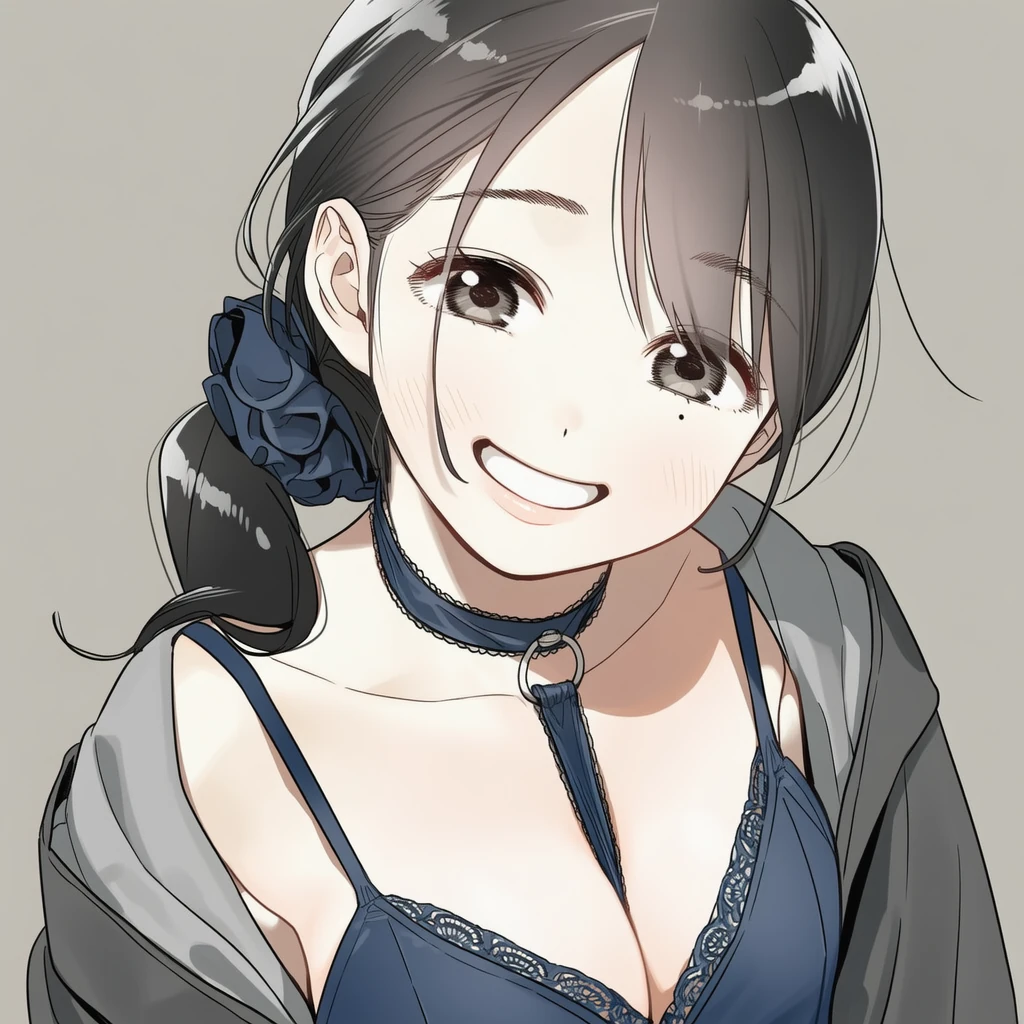ネイビーのランジェリーで笑う怜奈